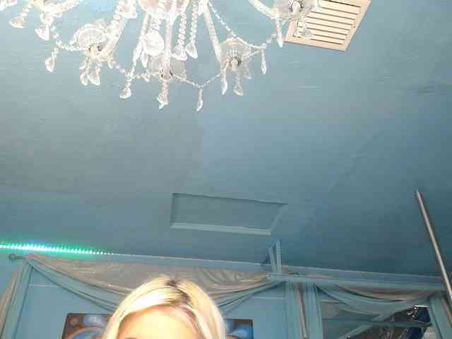 adrianna_fox webcam