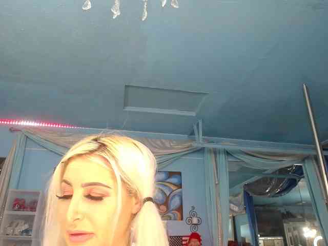 adrianna_fox webcam