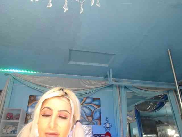adrianna_fox webcam