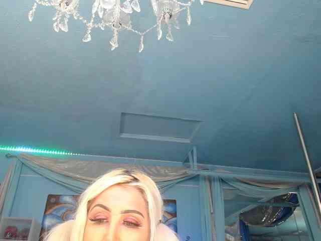 adrianna_fox webcam