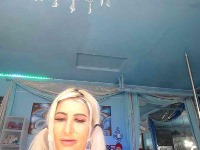 adrianna_fox webcam