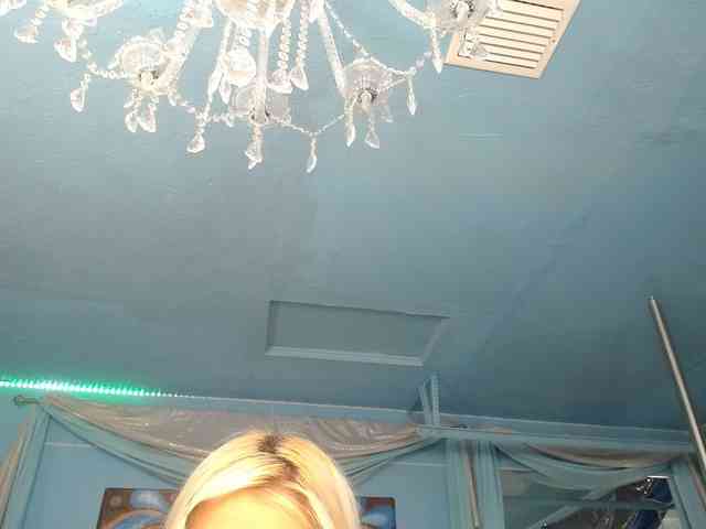 adrianna_fox webcam