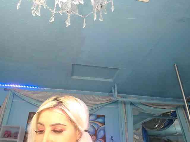 adrianna_fox webcam