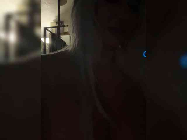 adrianna_fox webcam
