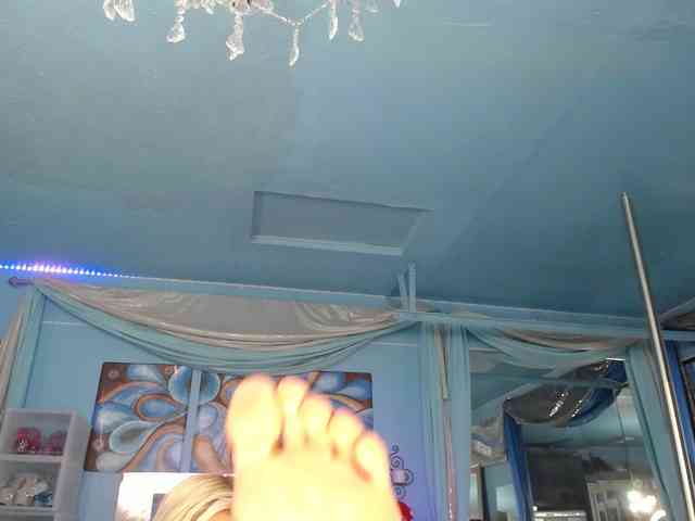 adrianna_fox webcam