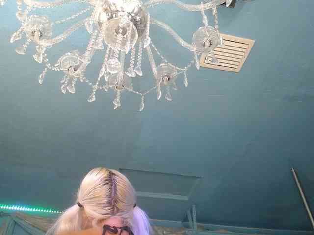 adrianna_fox webcam