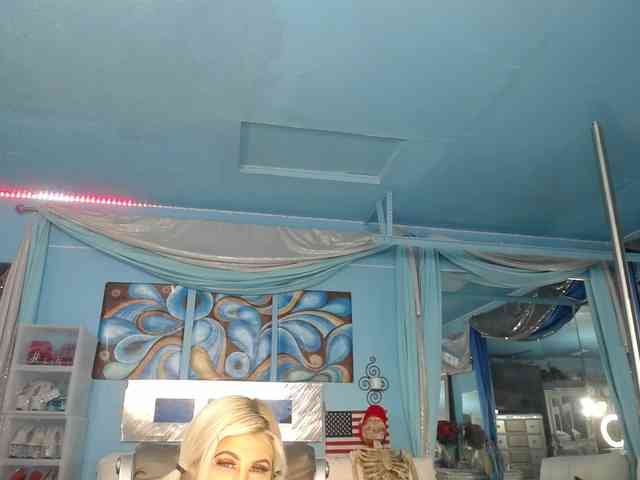 adrianna_fox webcam