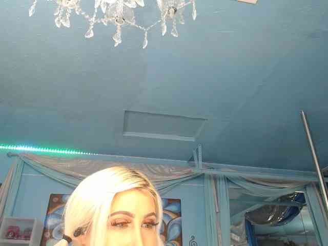 adrianna_fox webcam