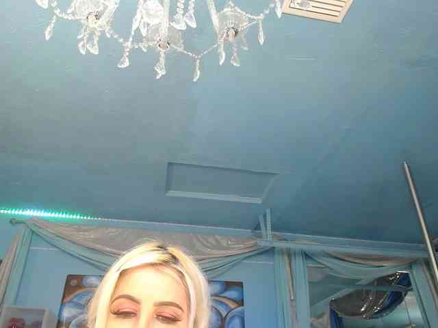 adrianna_fox webcam