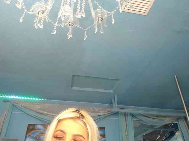 adrianna_fox webcam