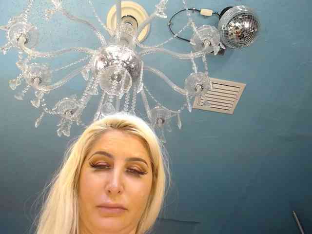 adrianna_fox