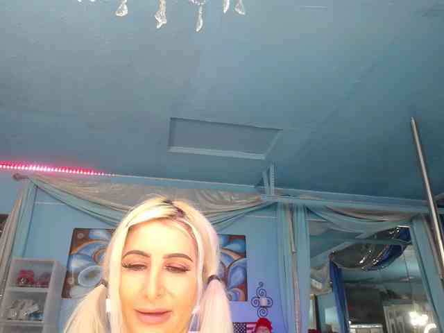 adrianna_fox webcam
