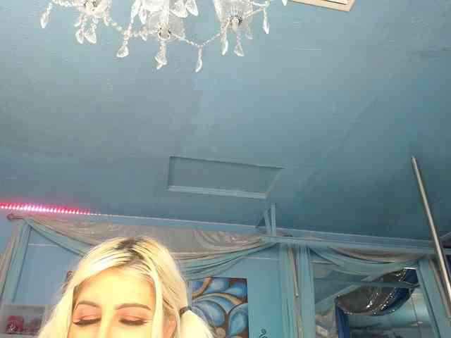 adrianna_fox webcam