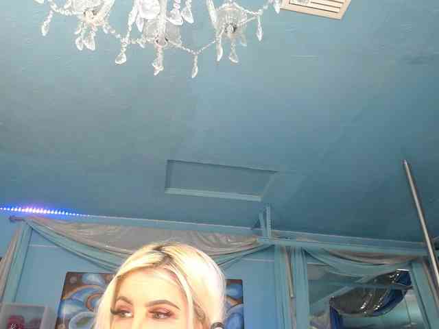 adrianna_fox webcam