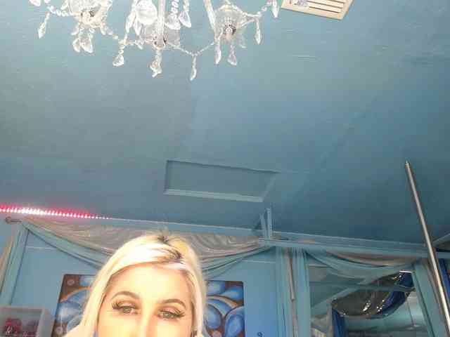 adrianna_fox webcam