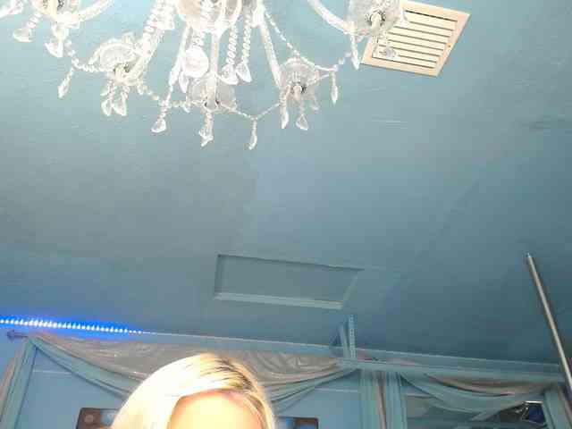 adrianna_fox webcam