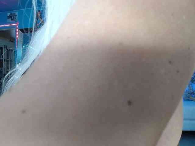 adrianna_fox webcam