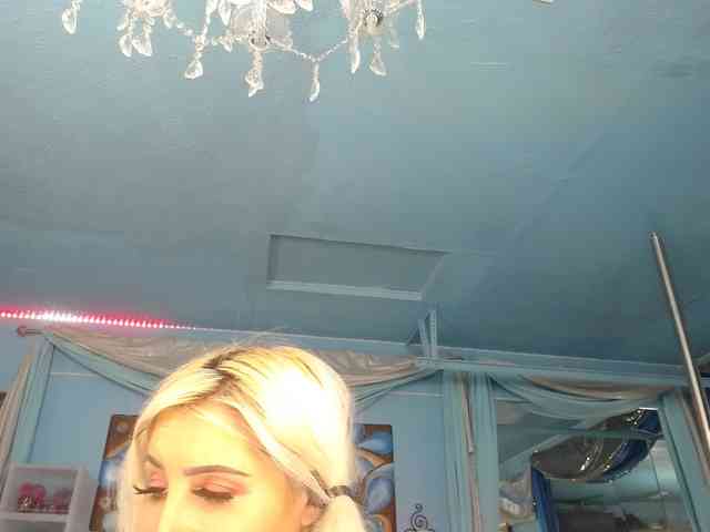 adrianna_fox