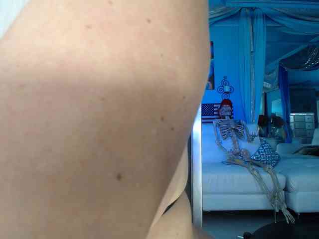 adrianna_fox webcam