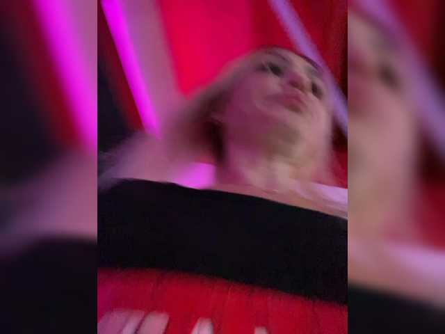Lisa1225 webcam