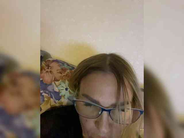 Lisa1225 webcam