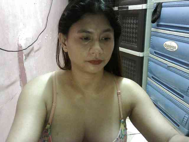 peenastyfame webcam