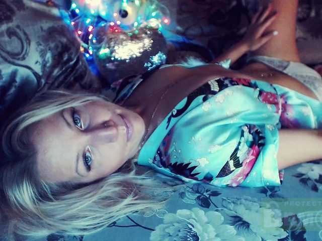 awgirl webcam