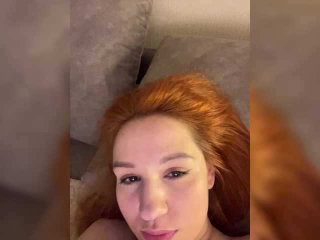 Vai a chattare su 1_Aariella_1 1_Aariella_1