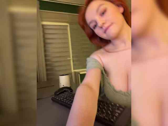 1_Aariella_1 webcam