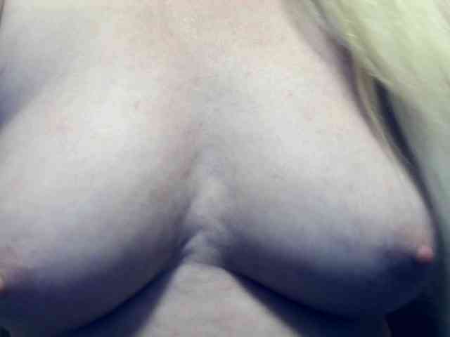 Lilia103 webcam