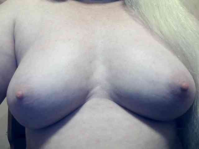 Lilia103 webcam