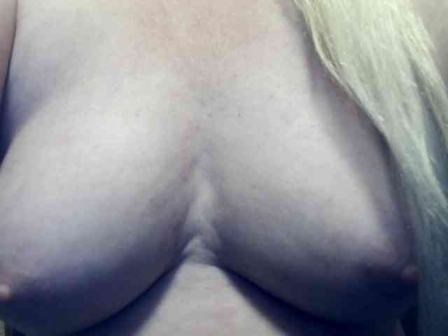 Lilia103 webcam