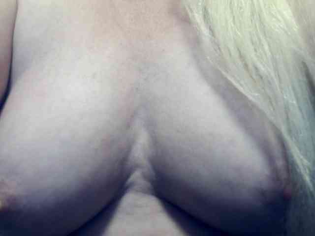 Lilia103 webcam