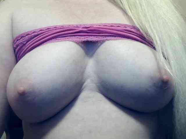 Lilia103 webcam