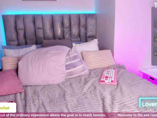 HollyTegan webcam