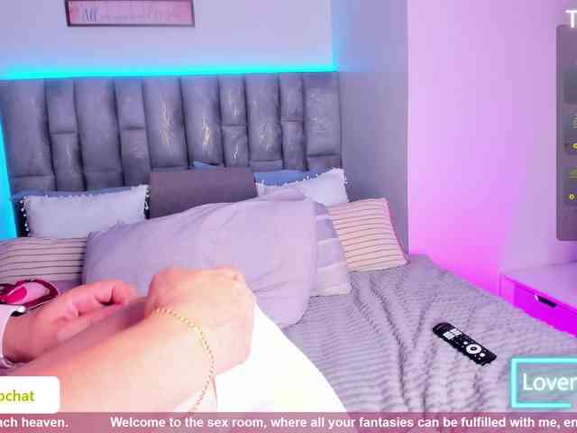 HollyTegan webcam