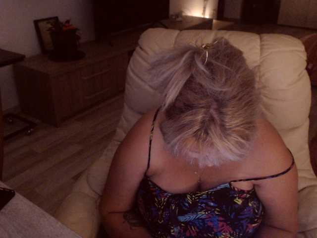 Angel_Dm_Milf webcam
