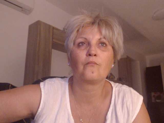 Angel_Dm_Milf webcam