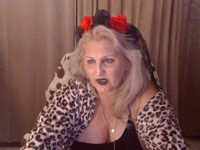 Angel_Dm_Milf webcam