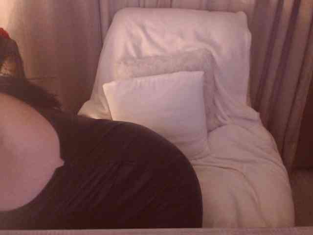 Angel_Dm_Milf webcam