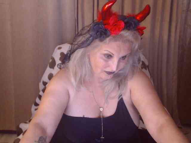 Angel_Dm_Milf webcam