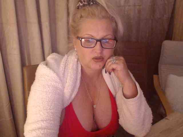 Angel_Dm_Milf webcam