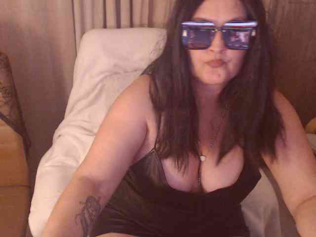 Angel_Dm_Milf webcam