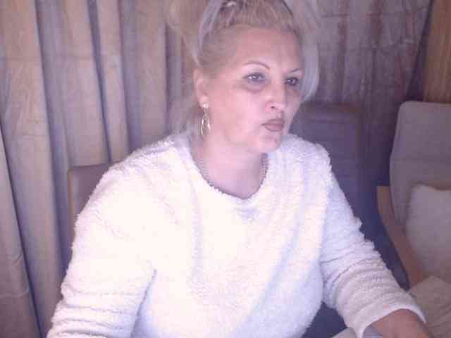 Angel_Dm_Milf webcam