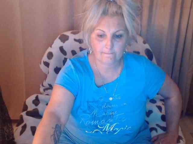 Angel_Dm_Milf webcam