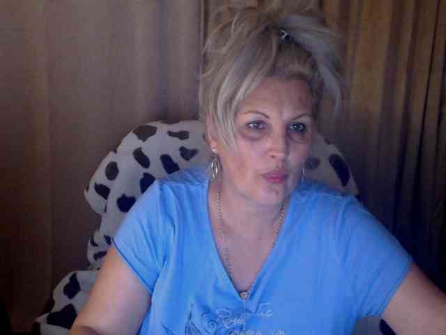 Angel_Dm_Milf webcam