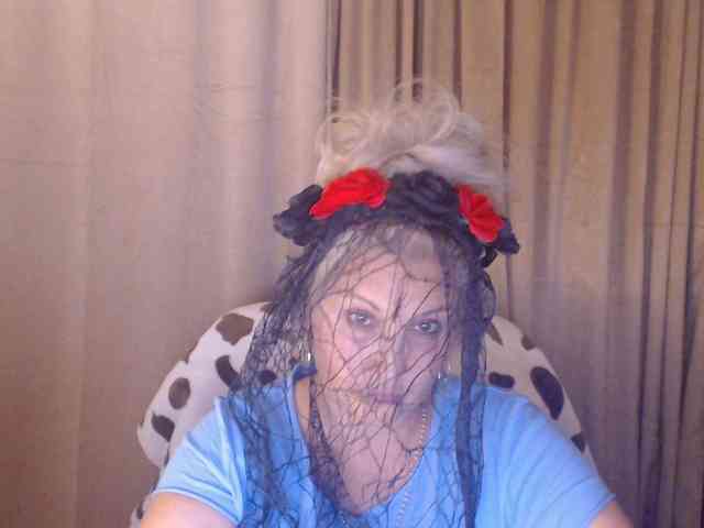 Angel_Dm_Milf webcam