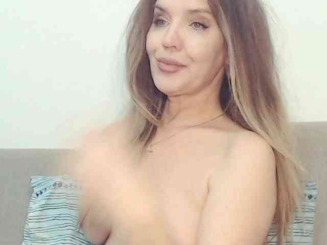 Drakulaura1 webcam