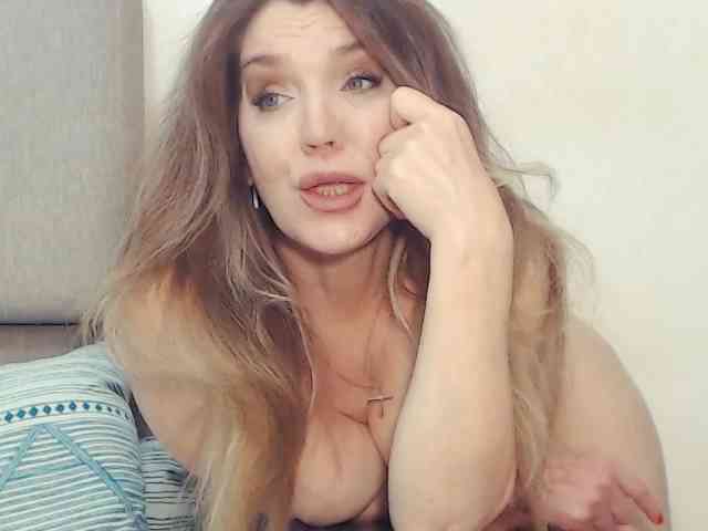 Drakulaura1 webcam