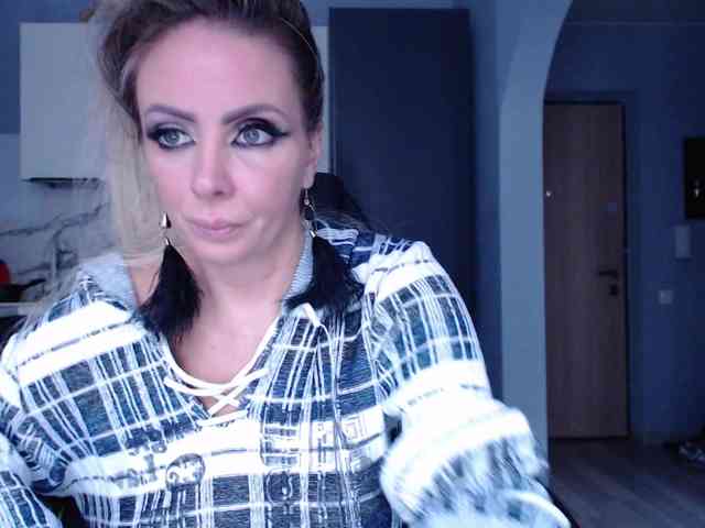 blondalina webcam